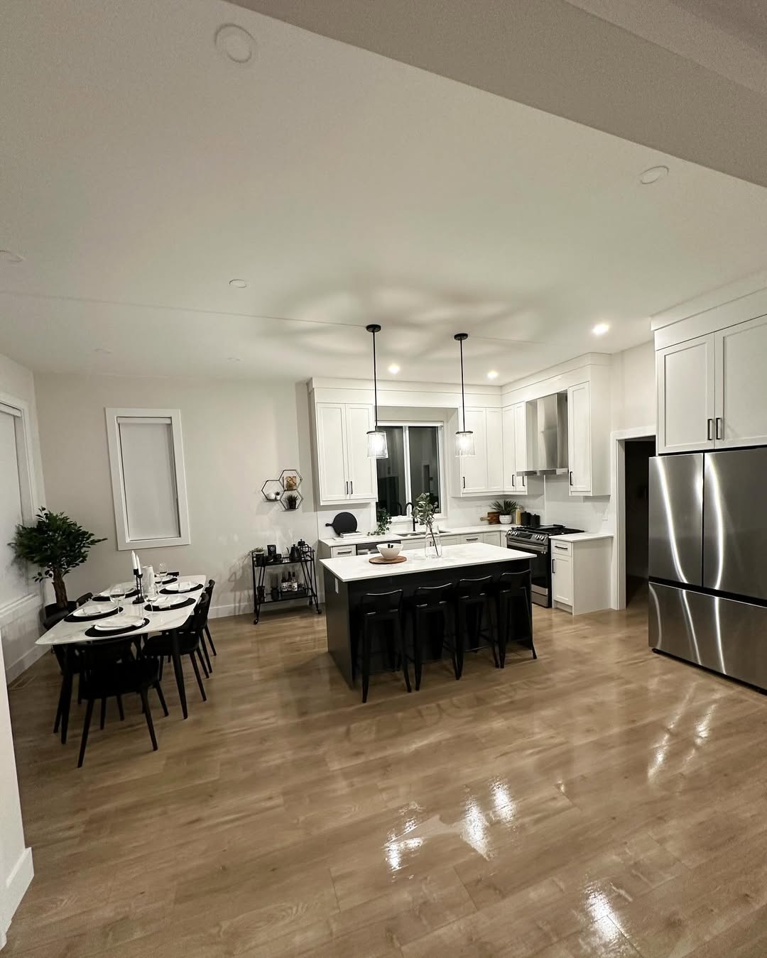 Photos of kitchen after deep cleaning service